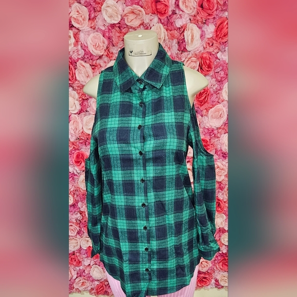 PLAID GREEN TOP ( SM)#18 - Picture 1 of 5